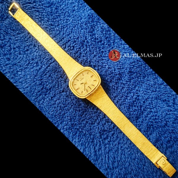 Vintage Rolex Cocktail Watch crafted in solid 14K yellow gold,